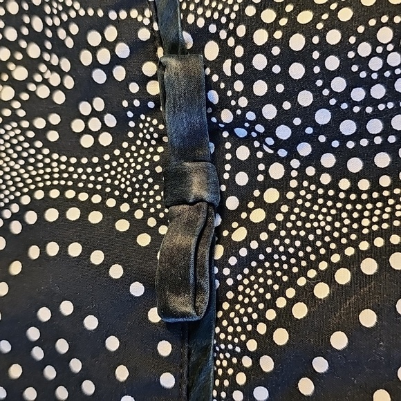 The Limited Black A-Line Mini Skirt Paisley Print. Limeted Stretch Size 4. - Picture 2 of 7